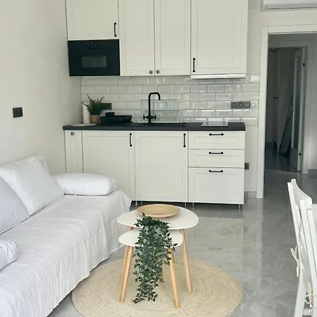 Erna Seaside Appartamento